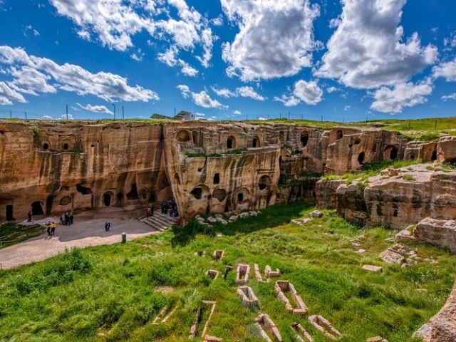 İkonik Butik Diyarbakır Mardin Turu| 2 Gece Konaklamalı | Uçaklı| İstanbul Çıkışlı | Kasım Ara Tatil Özel